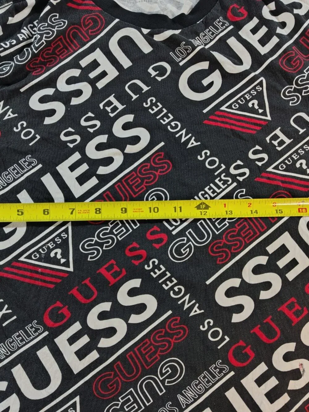 Men's XL Guess Graphic T-Shirt - Picture 7 of 8